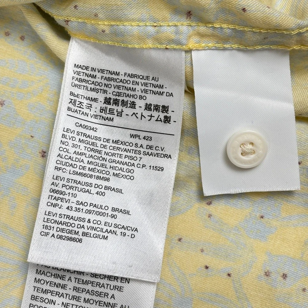 Levis Cactus Print‎ Shirt Mens M Yellow Camp Collar Desert Floral Button Up